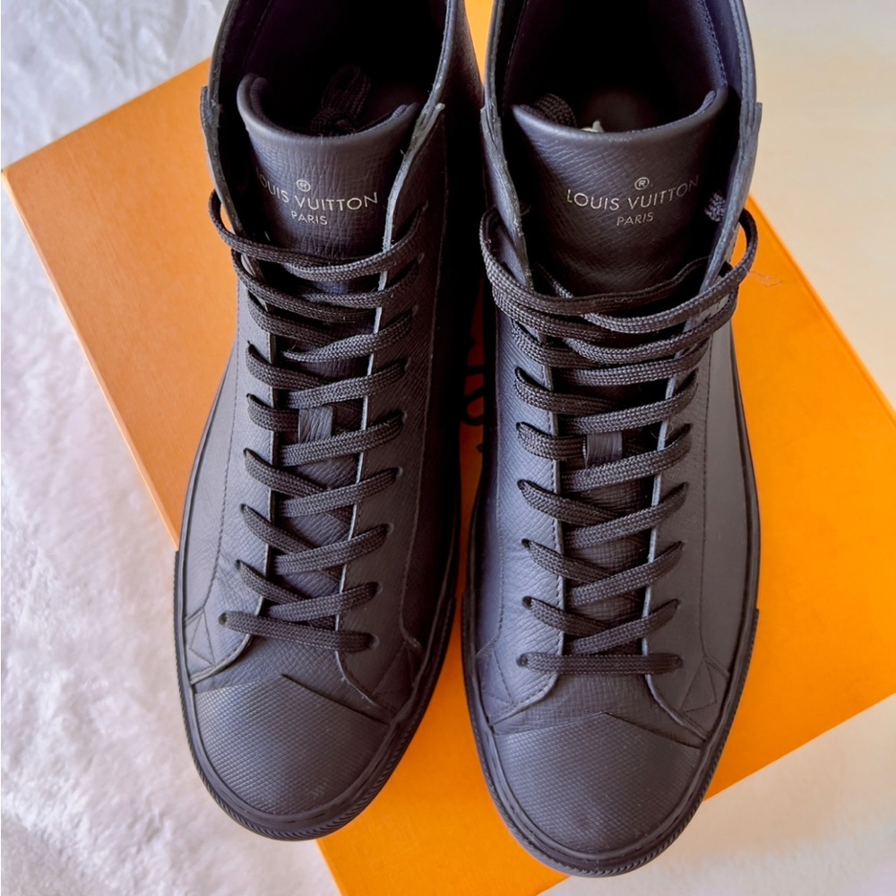 Louis Vuitton Tattooed Collaboration high tops - Picture 2 of 11